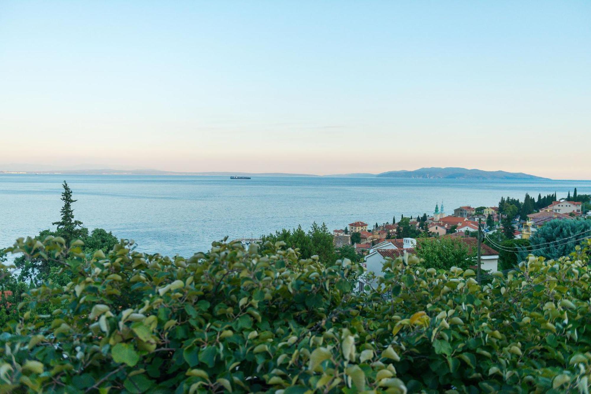 Premium Apartment With Beautiful Sea View, Short Walk To The Sea Οπατία Εξωτερικό φωτογραφία